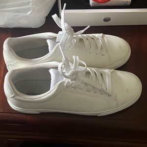 H&M divided sneakers